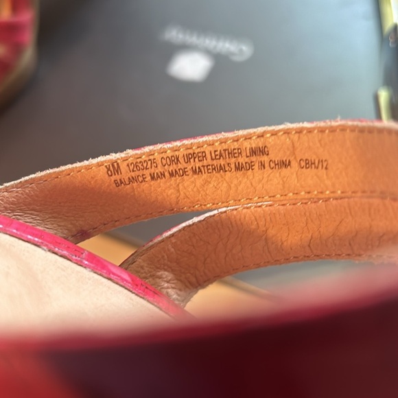 Sofft Leather Heeled Sandals Size 8M Slip On - Picture 8 of 9